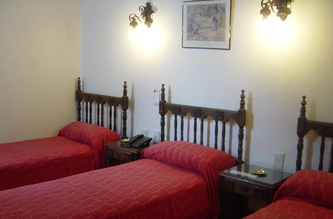 Emperatriz Hotel Familiar 圣达菲 外观 照片