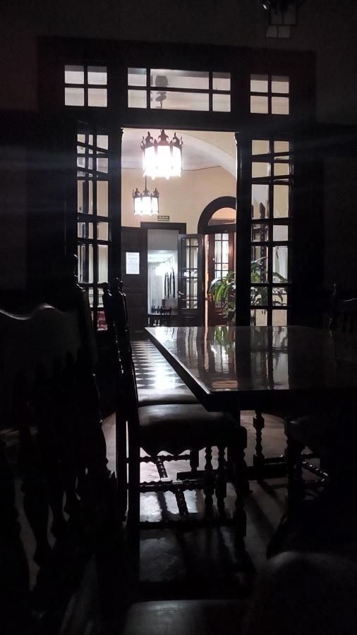 Emperatriz Hotel Familiar 圣达菲 外观 照片